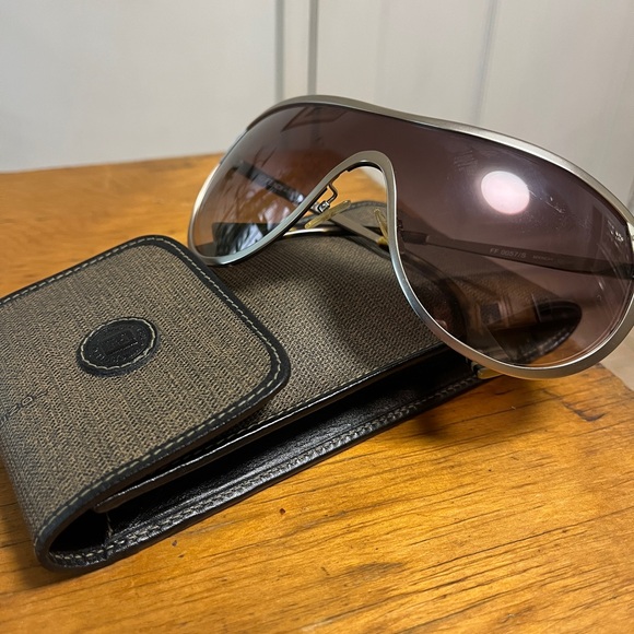 FENDI Y2K Vintage glam Smokey Tinted Wrap around made In ITALY w/ case - Picture 13 of 13